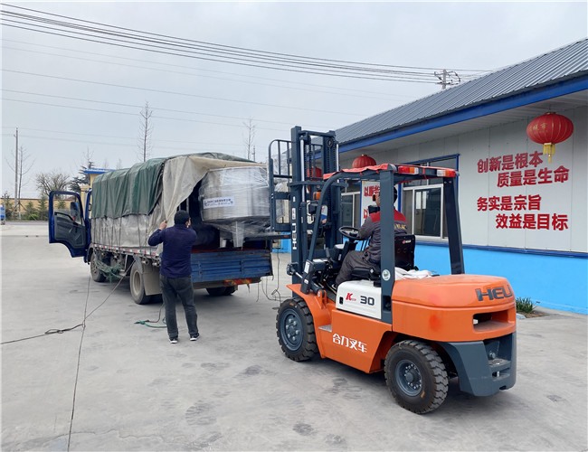 700L固定立式帶保溫電加熱牛肉煮鍋發往河南