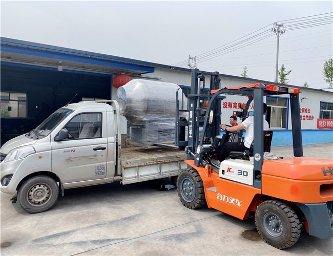600L變頻水冷泵真空滾揉機發往安丘