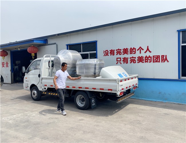 400L真空滾揉機、500L電加熱夾層鍋，發往河南洛陽