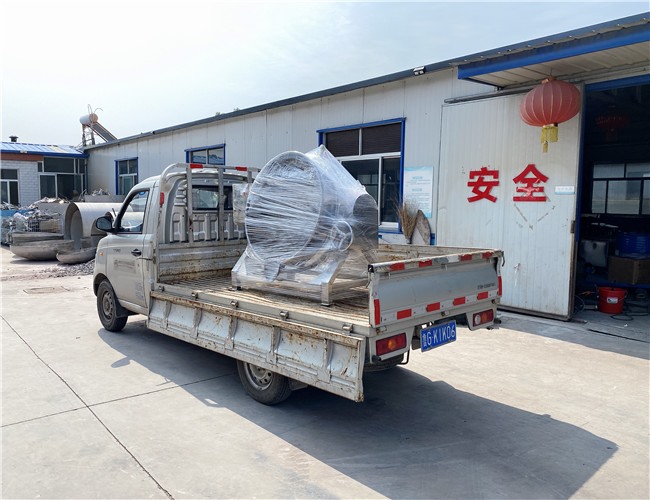 300L可傾電加熱夾層鍋發往日照