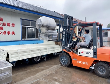 400L真空滾揉機1臺，200L不銹鋼料車2臺，發(fā)往泰安